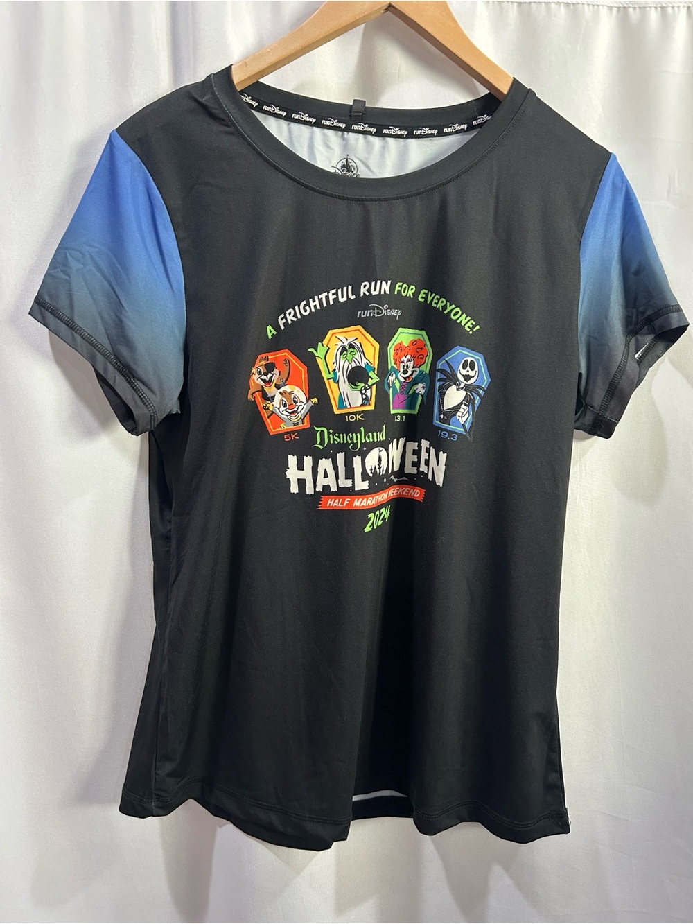 NWOT Disney runDisney Halloween Half Marathon 2024 Shirt